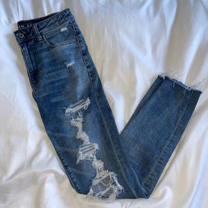 American Eagle High Rise Skinny Jean